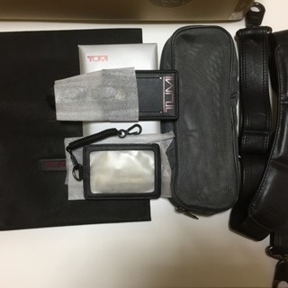 再再値下げしました。美品 TUMI レザー96121D4： Small Expandable Computer Brief （Napa Leather）