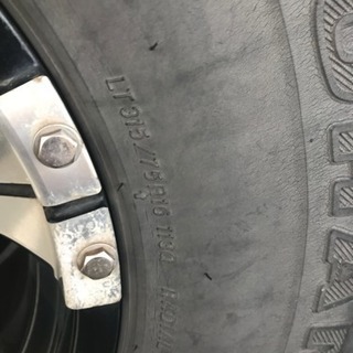 ランドクルーザーに タイヤアルミセットの画像