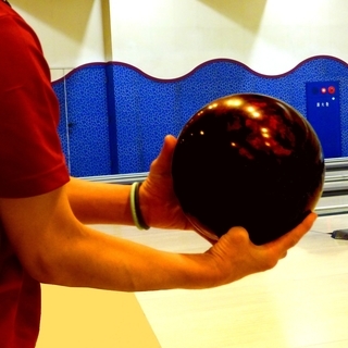【満員御礼】【ワンフロア貸切ボウリング】河原町でボウリング🎳 