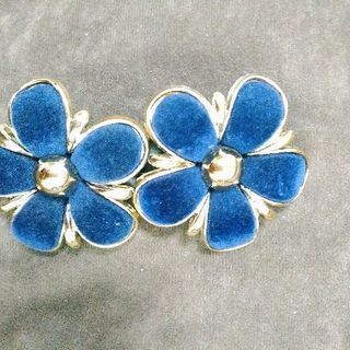 最終価格！美品❢ヘアーアクセサリー4点セット❣の画像