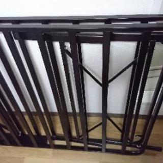 シングル用折りたたみパイプベッドの画像
