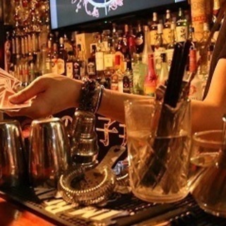 【新宿のバー】お酒/カラオケ/ダーツが楽しめる♪給料&待遇は業界最高水準!BAR RIGING BULL(レイジングブル)の画像