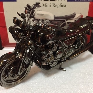 HONDA CB X1000 置物
