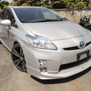 迫力の30プリウス 1.8S  ローダウン MODELISTAエ...