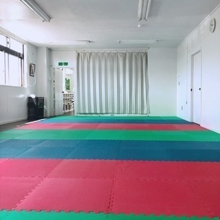 お子様と一緒にママヨガ  マタニティヨガ