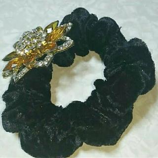 スワロフスキー シュシュの画像