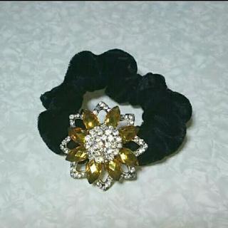 スワロフスキー シュシュの画像