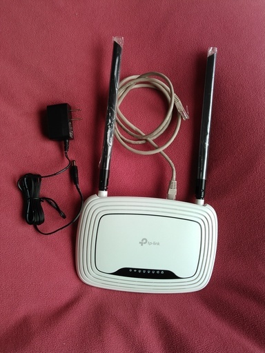 無線ＬＡＮルーター　ｔｐ-ｌｉｎｋ 型式TL-WR841N、300Mbs