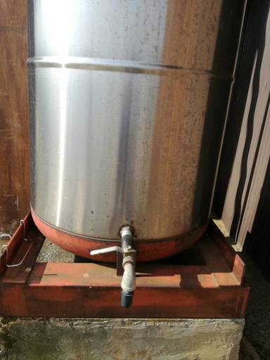 雨水タンク２００L　取りに来てくださる方