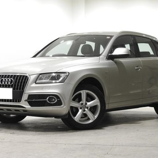アウディ Q5 2.0TFSI ＳＵＶ クワトロ Sラインパッケージ 4WD S-line サンルーフ Bang&Olufsen リアカメラ （キュベシルバー） の画像