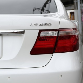 LS LS460 バージョンS Iパッケージ    HDDナビ　バックカメラ　フルセグ　HID等　自社ローン専門「くるまのミツクニ湘南店」の画像