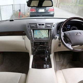 LS LS460 バージョンS Iパッケージ    HDDナビ　バックカメラ　フルセグ　HID等　自社ローン専門「くるまのミツクニ湘南店」の画像