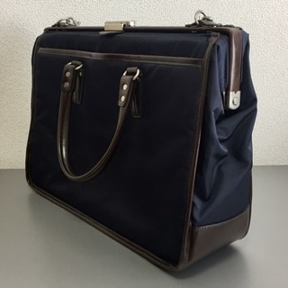 【交渉中】【新品】ダレスバッグ 医者カバン ★ 鍵付き ★ ショルダーバッグの画像