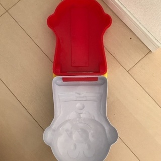 アンパンマン缶カートの画像