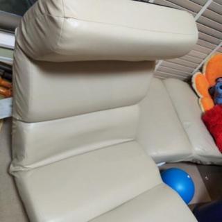 大きな座椅子 取りに来て下さる方　の画像