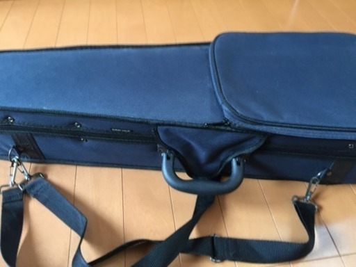 SUZUKIのバイオリン