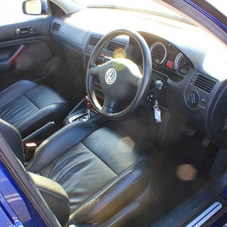 ★車検付★ＶＷボーラ★Ｖ５!!★黒革シート/アルミ他の画像