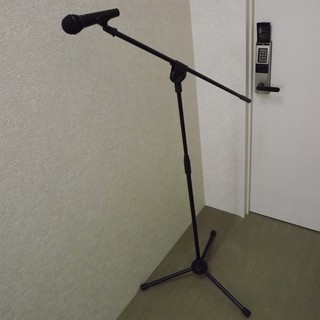 PEAVEY ピービー ダイナミックマイク PVi 100　マイクスタンド　マイクホルダー　札幌　西岡発の画像