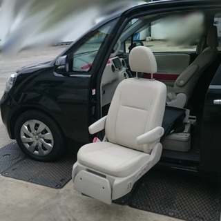 H28年式 トヨタ ポルテ 走行7000㌔ 黒 ブラック 新車の香り🎵の画像