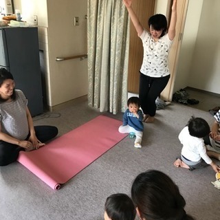 デトックスヨガ&プチデザート