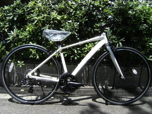 新車　クロスバイク　アルミフレーム　700Cｘ28　21段変速　税別￥28.800-　エアーオン