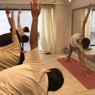 ヴィンヤサヨガ  70分クラス