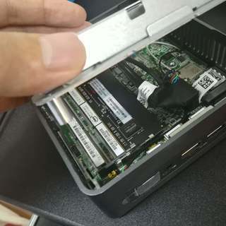 小型PC intel Core i7 搭載 小型PCベアボーン 2.5インチ/M.2 SSD対応の画像