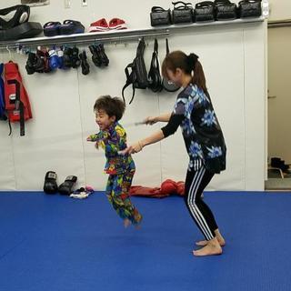 ダイエットに効果抜群❗️ 女子キックボクシングクラス 週2回‼️の画像