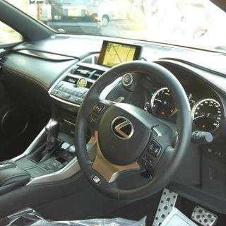 レクサス ＮＸ ＮＸ２００ｔ　Ｆスポーツ４ＷＤ　サンル－フ　三眼ＬＥＤヘッドの画像