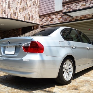 検査31年2月320iハイラインPKG 実走5.4万km/パナソニックナビ/バックカメラ/黒革シート/シートヒーター/ウッドパネル/1オーナー車/記録簿/ETCの画像