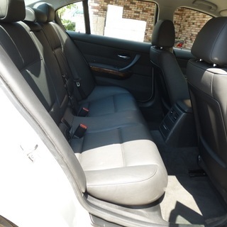 検査31年2月320iハイラインPKG 実走5.4万km/パナソニックナビ/バックカメラ/黒革シート/シートヒーター/ウッドパネル/1オーナー車/記録簿/ETCの画像