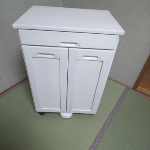 家具調の分別式ゴミ箱