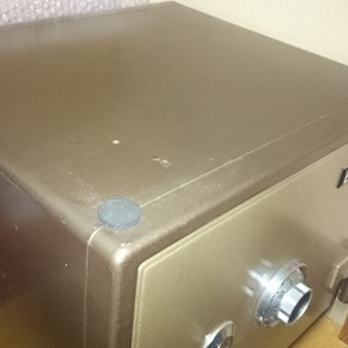 EIKO耐火金庫　ダイヤルと鍵付き　中古　取りに来ていただける方の画像