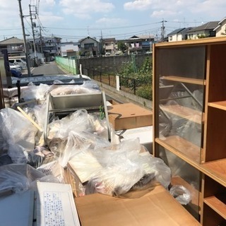 【遺品整理やお部屋、事務所などの片付けの営業委託・紹介】現在20名程、空き時間でも15万程度可！！簡単！資料をお渡し丁寧にご説明致します！の画像