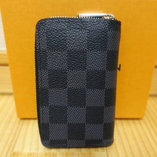 LOUIS VUITTON：ダミエジッピー：長財布