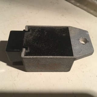 ホンダ純正レギュレートレクチファイヤー【中古】31600-GW0-004の画像