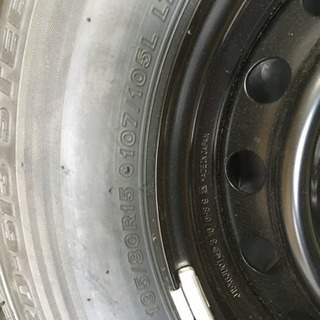 200系ハイエース(5型)純正タイヤ。ホイールセットの画像