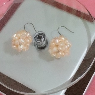 米粒形の真珠ピアス✨新品 早い者勝ちの画像