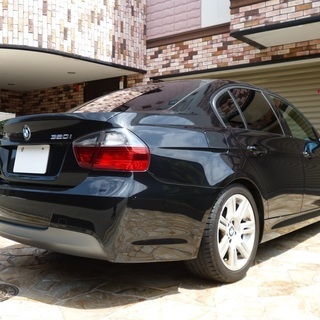 検査32年1月320iMスポーツパッケージ SONYポータブルナビ/ワンセグ/純正OPブラックラインテール/6気筒用Fグリル/純正17インチ/HID/ETC/無事故の画像