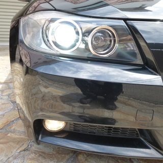 検査32年1月320iMスポーツパッケージ SONYポータブルナビ/ワンセグ/純正OPブラックラインテール/6気筒用Fグリル/純正17インチ/HID/ETC/無事故の画像