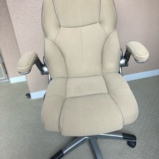 オフィスチェアーの画像