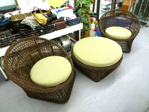 PayPay可 手稲リサイクル　SUNBRELLA ファブリック アジアン ガーデンチェア スツールセット ￥25,800-