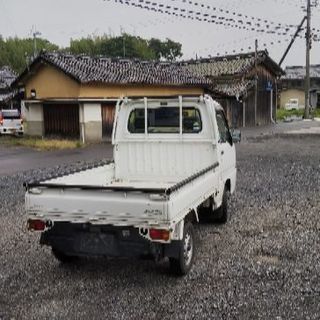 4ＷＤ！エアコン！パワステ！車検2年付き！の画像
