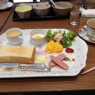 一宮で読書会(雑談&モーニングを食べながら) - 一宮市