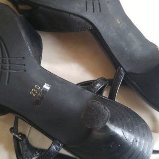レディースサンダル黒【23㎝】の画像