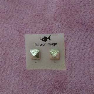 ピアス
