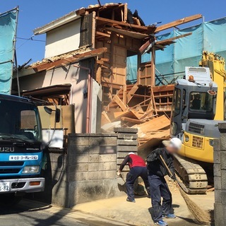 建物を壊す方のお仕事、解体作業員を募集しております！