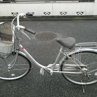 ママチャリ　ブリヂストン BRIDGESTONE E63UT(シルバー) の画像