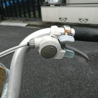 ママチャリ　ブリヂストン BRIDGESTONE E63UT(シルバー) の画像