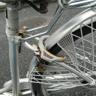 ママチャリ　ブリヂストン BRIDGESTONE E63UT(シルバー) の画像